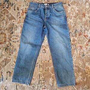 Roxy jeans straight leg. Sz 29 with 27" inseam. Excellent condition